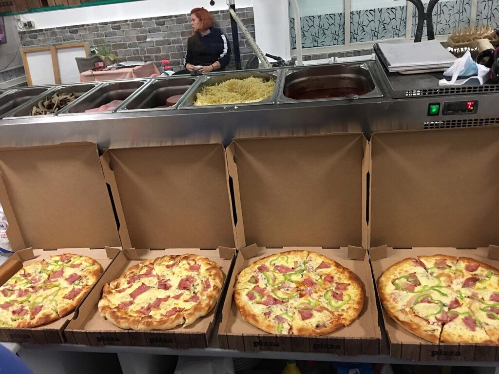Angelos R Pizza