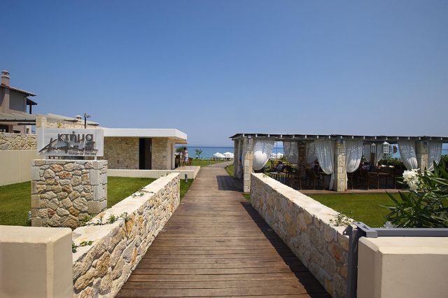 Lounge by the Sea