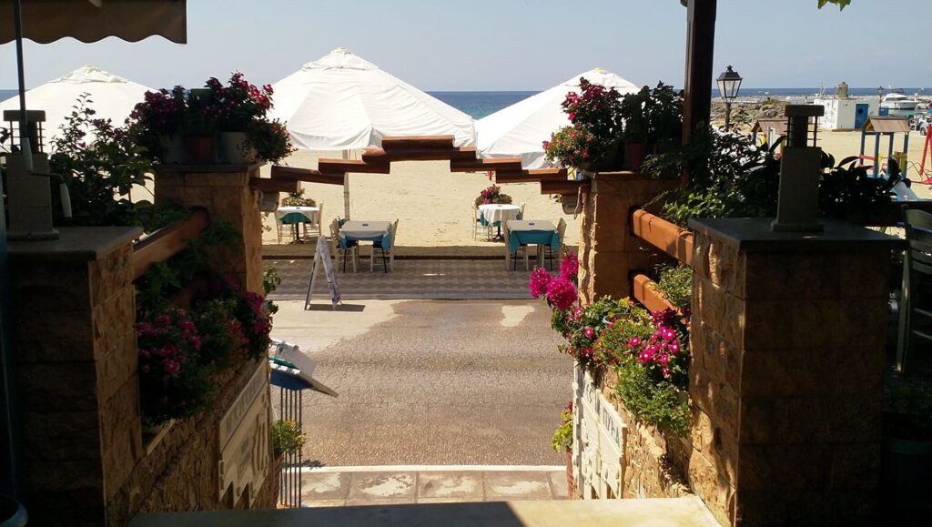 Agirovoli seafood restaurant
