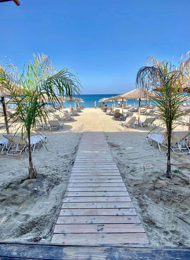 Akropolis Beach Bar