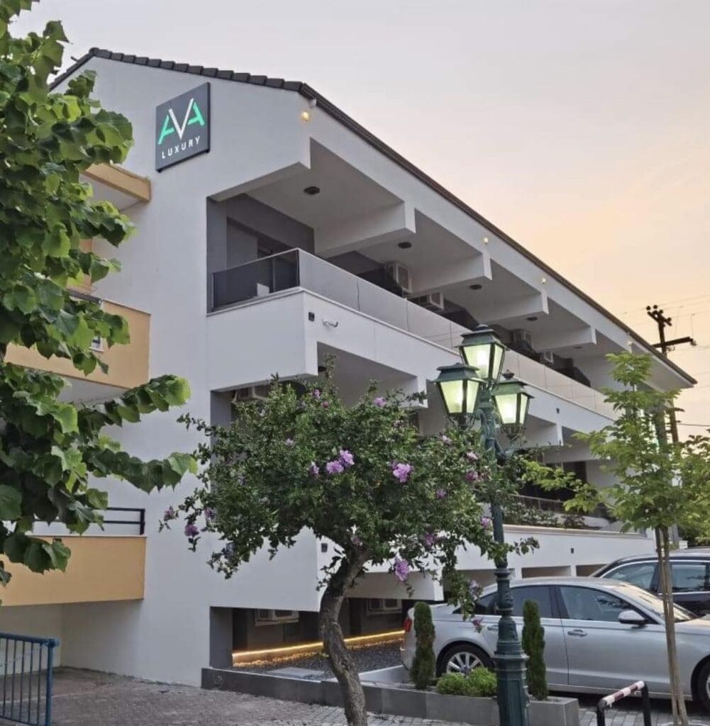 ava1