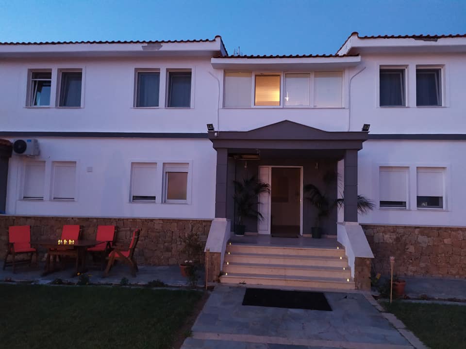 Muses deluxe apartments
