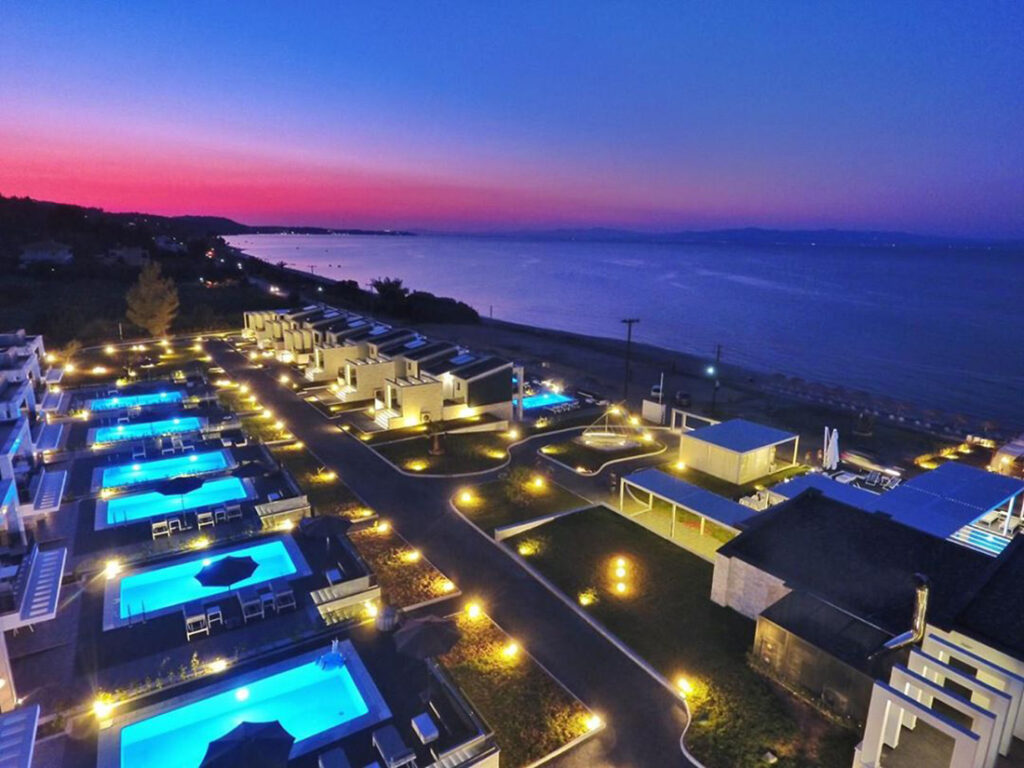 Crystal Villas & Suites