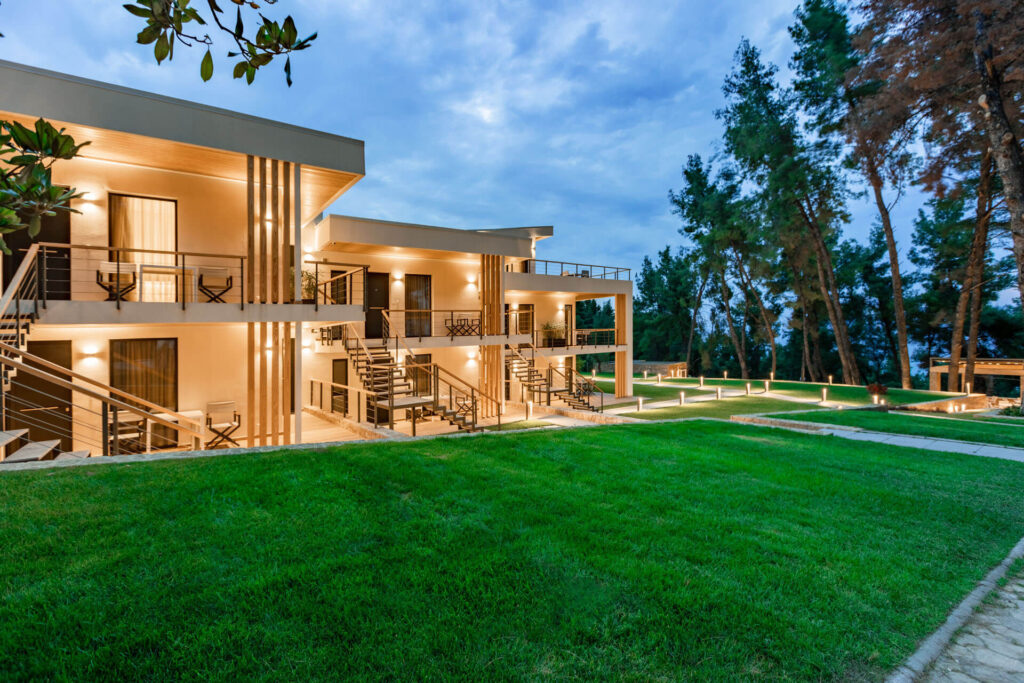 EOS Luxury Suites