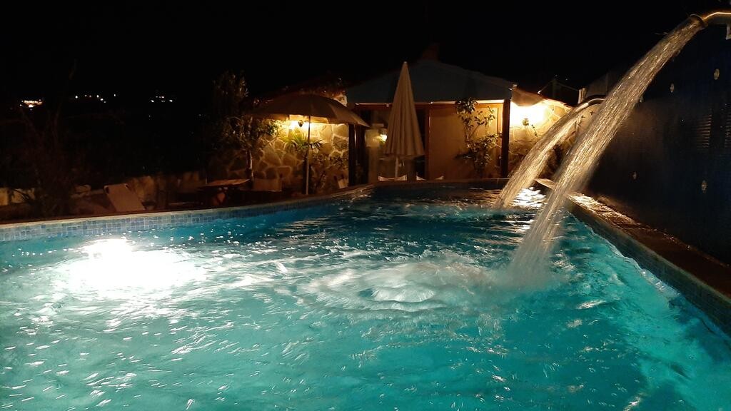 Hotel Flesvos