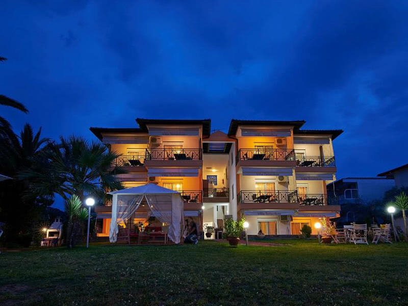 TSITSIRIKOS STUDIOS & APARTMENT