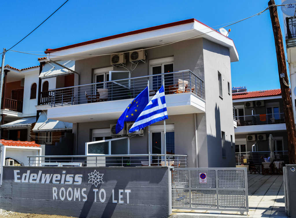 Edelweiss Rooms