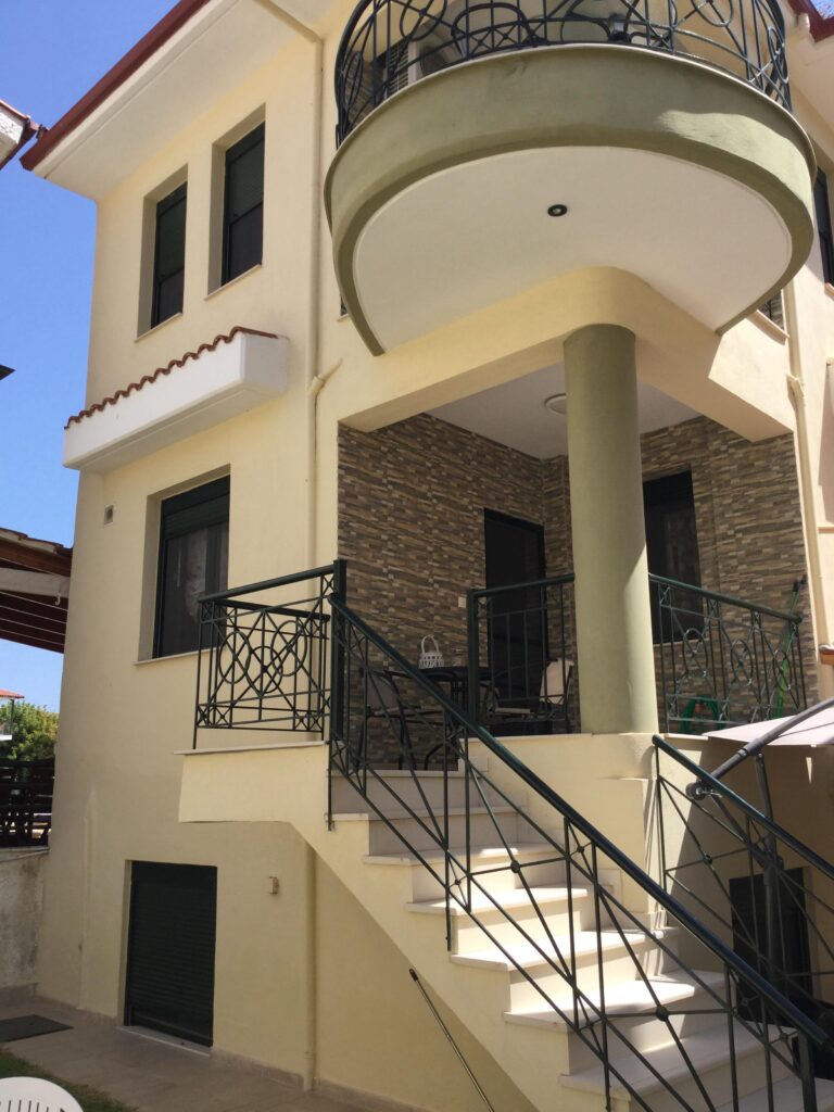 Andreas Messonetes – Apartments