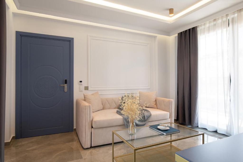 ACROPOL GOLDEN SUITES4