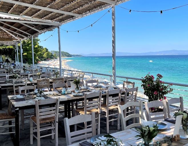 Agora Beach – Greek Kouzina & Beach Bar