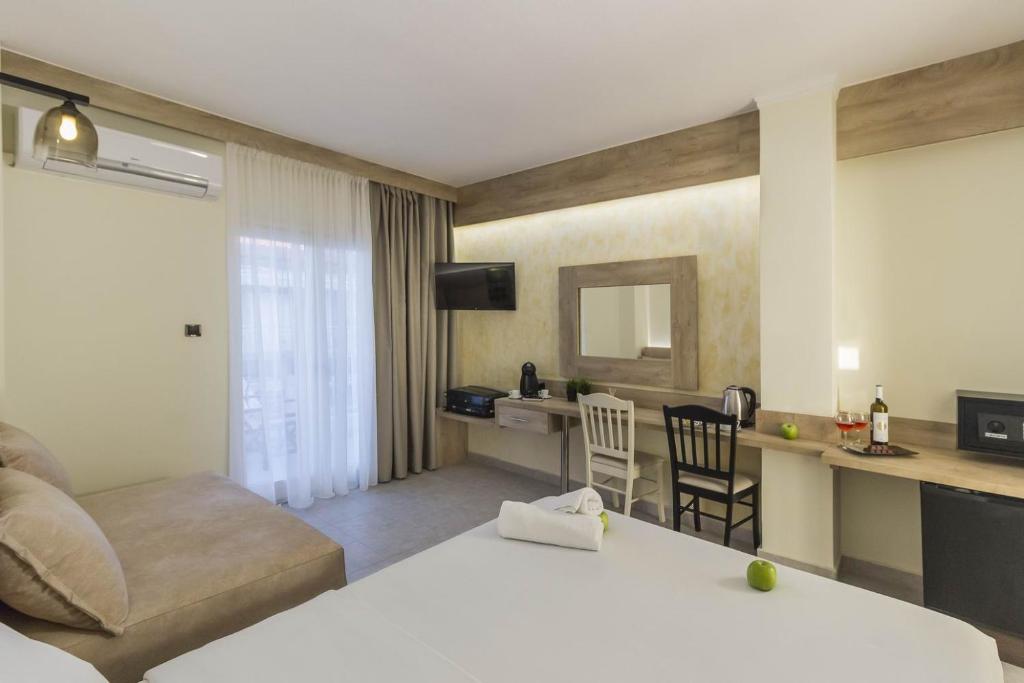 Hotel Odysseas5