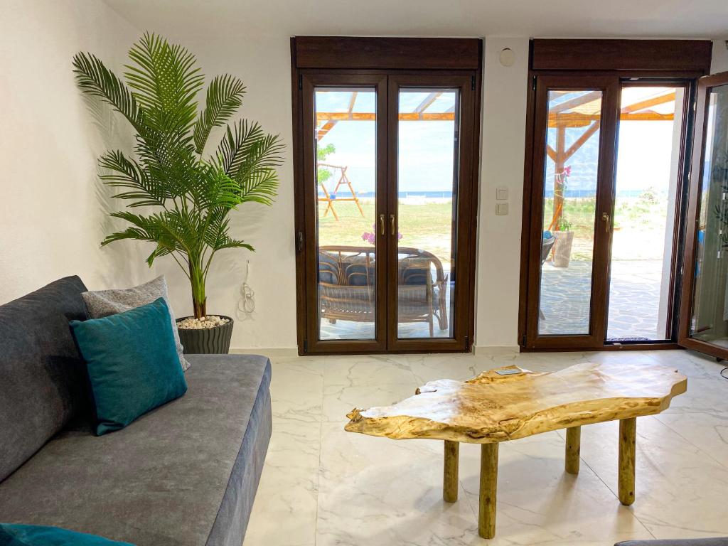 Seafront Oasis Beach Houses5