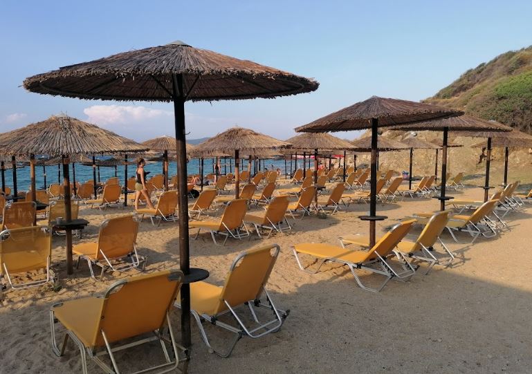 Voulitsa beach bar