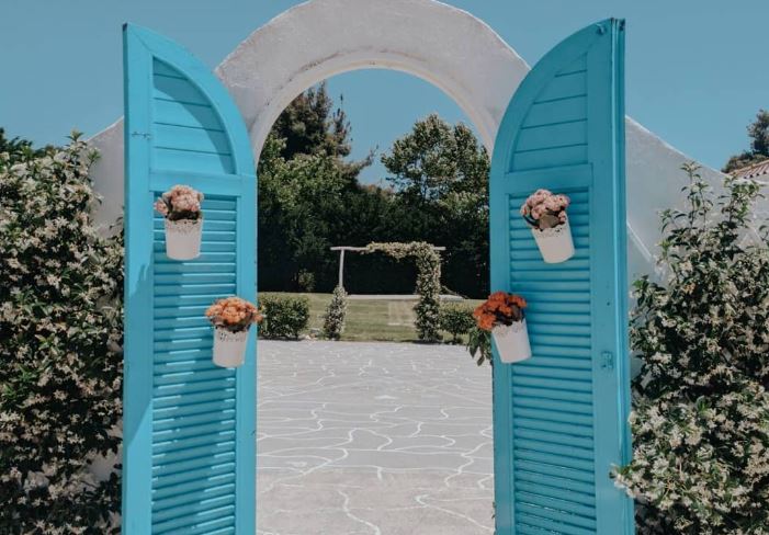 White Season Beach Bar-Χαλκιδική