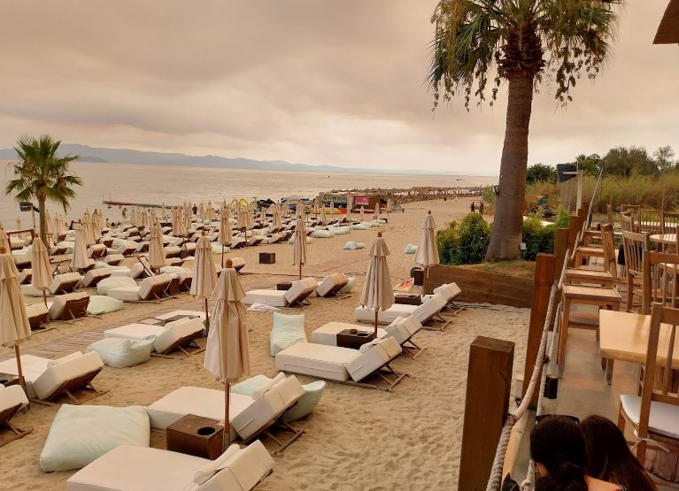 Achinos Beach Bar-Χαλκιδική-chalkidikigreece