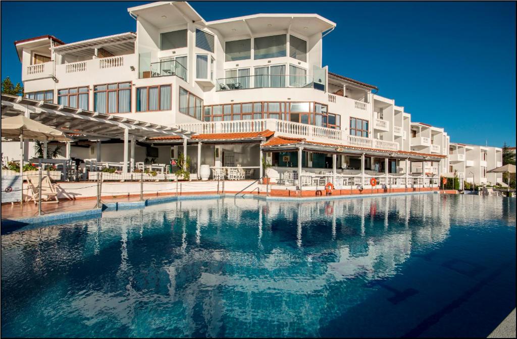 Akti Ouranoupoli Hotel