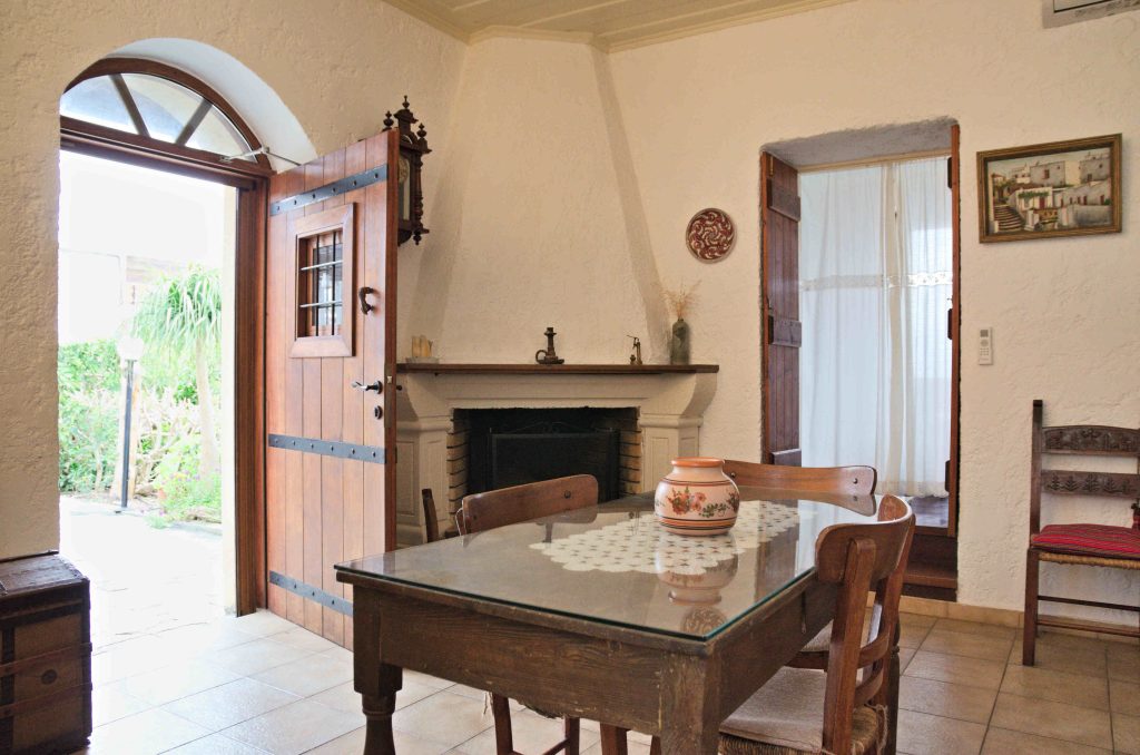 villa athina