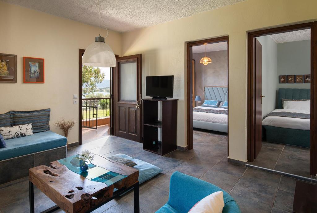 heos accommodation