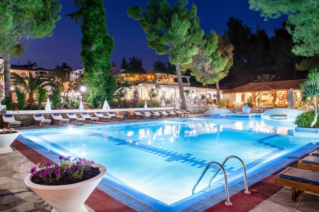 porfi beach hotel
