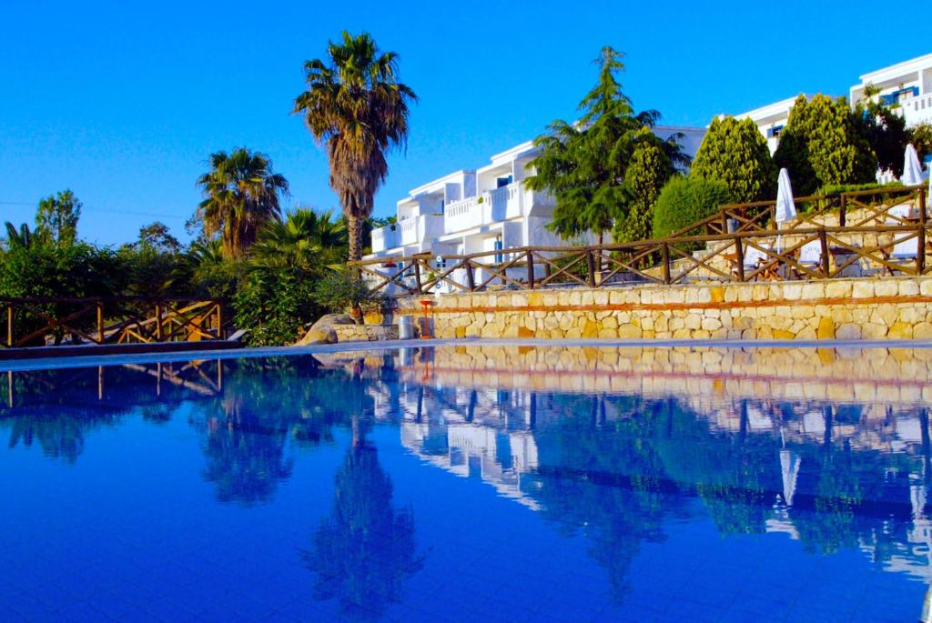 Ξενοδοχείο Agionissi Resort
