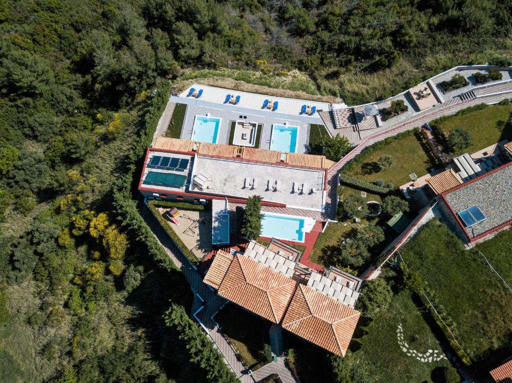 Koumaros Aparthotel