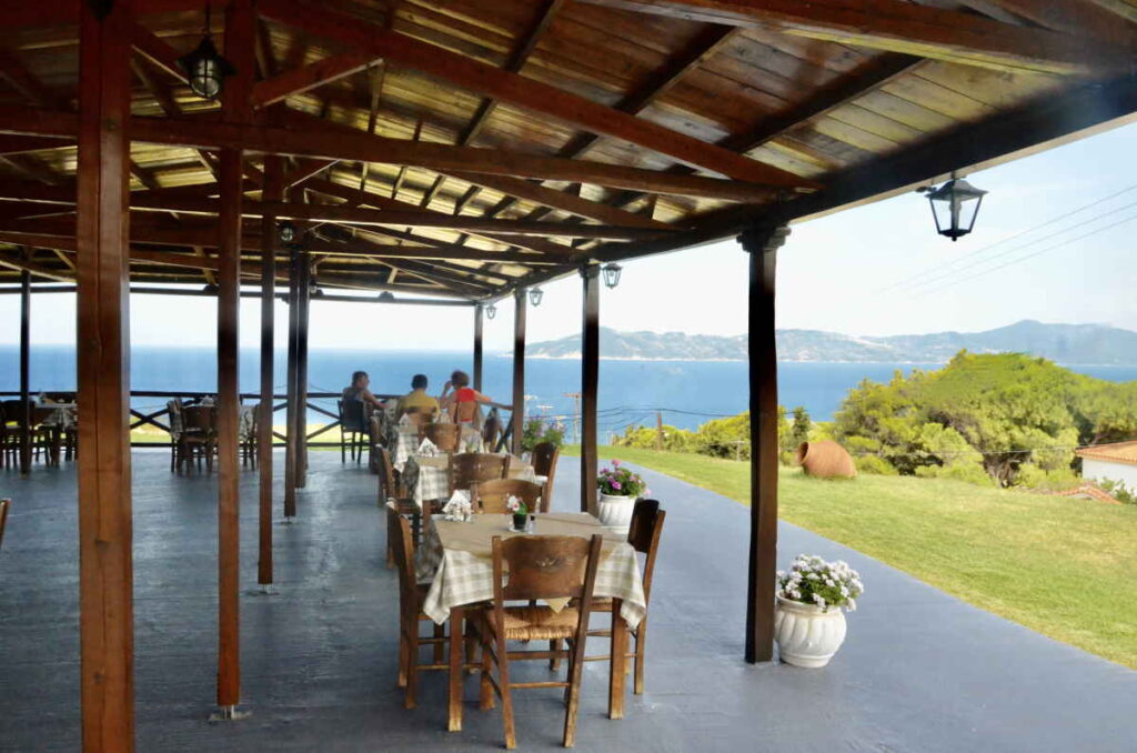 GIALOS restaurant