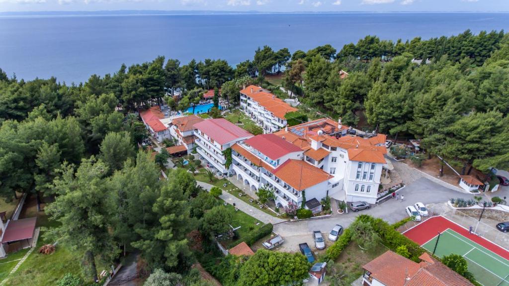 Porfi Beach Hotel