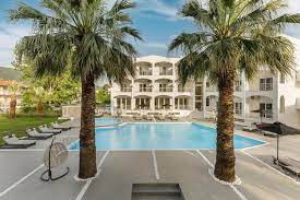 Stavros Beach Hotel