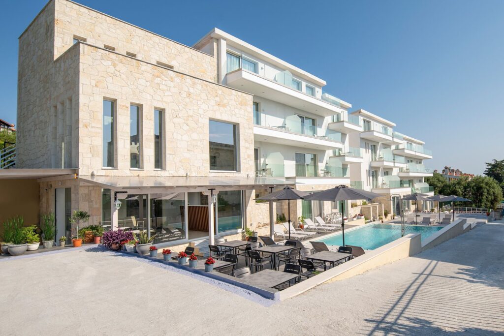 Hanioti Central Hotel