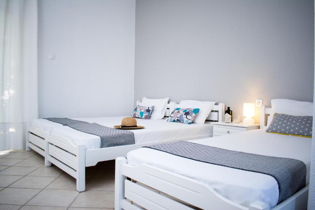 Avgerou Studios and Apartments