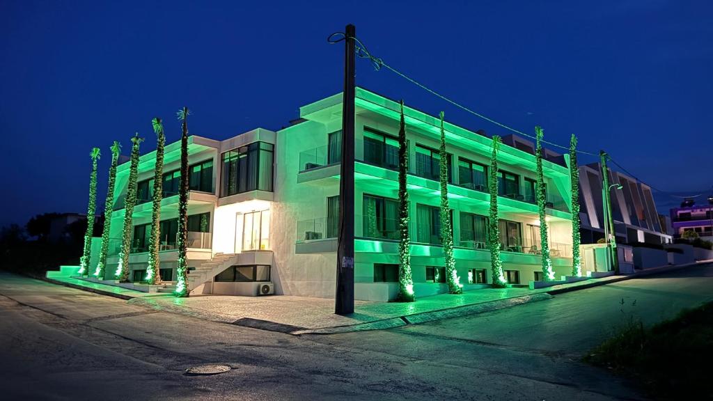MONO ALEX Hotel