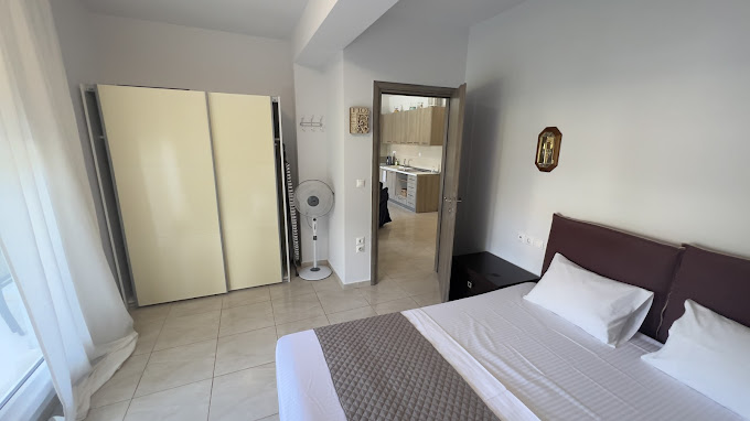 EllinFos ApartHotel